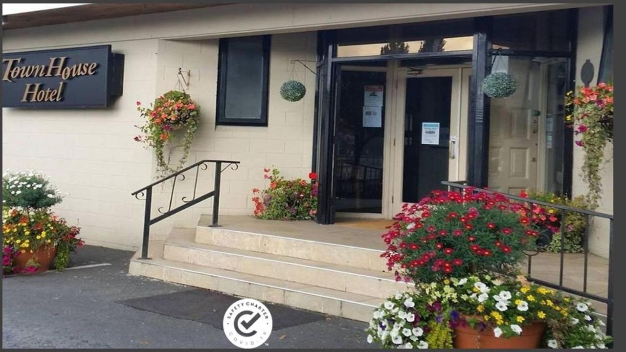The Town House Hotel Naas Exteriér fotografie